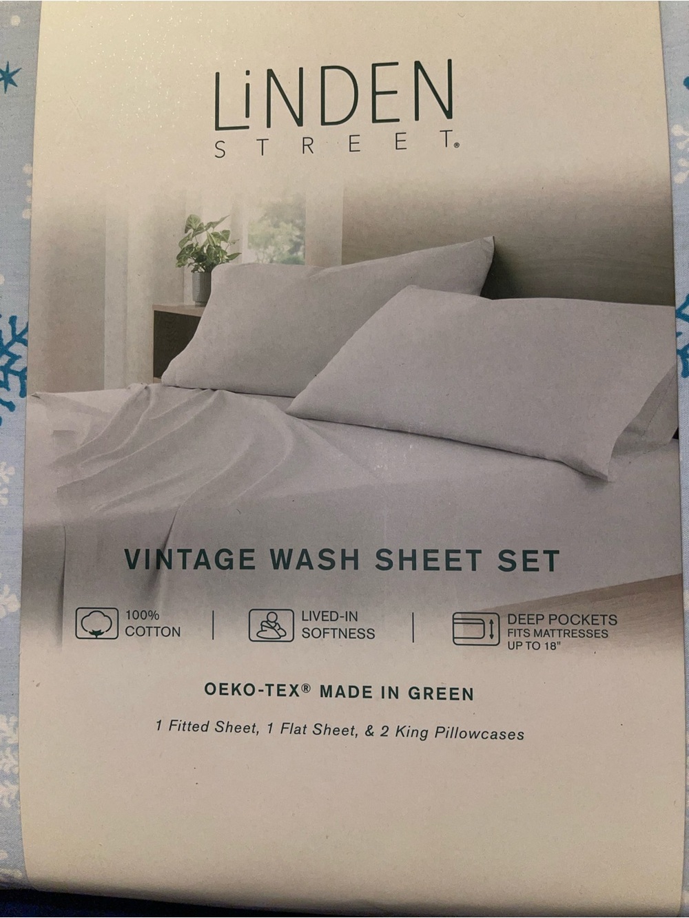 Linden Snowflake Print Sheet Set in Light Blue and White - Picture 2 of 5